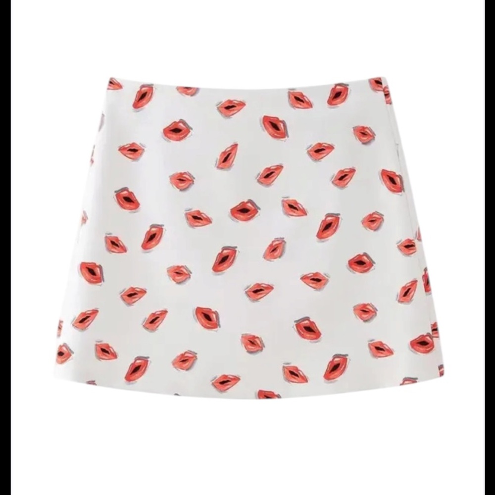 Zara White Mini Skirt Lip Print S